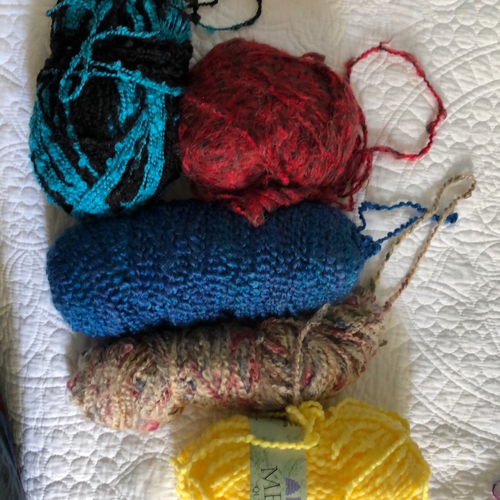 Acrylic homespun yarns thick and thin yarns